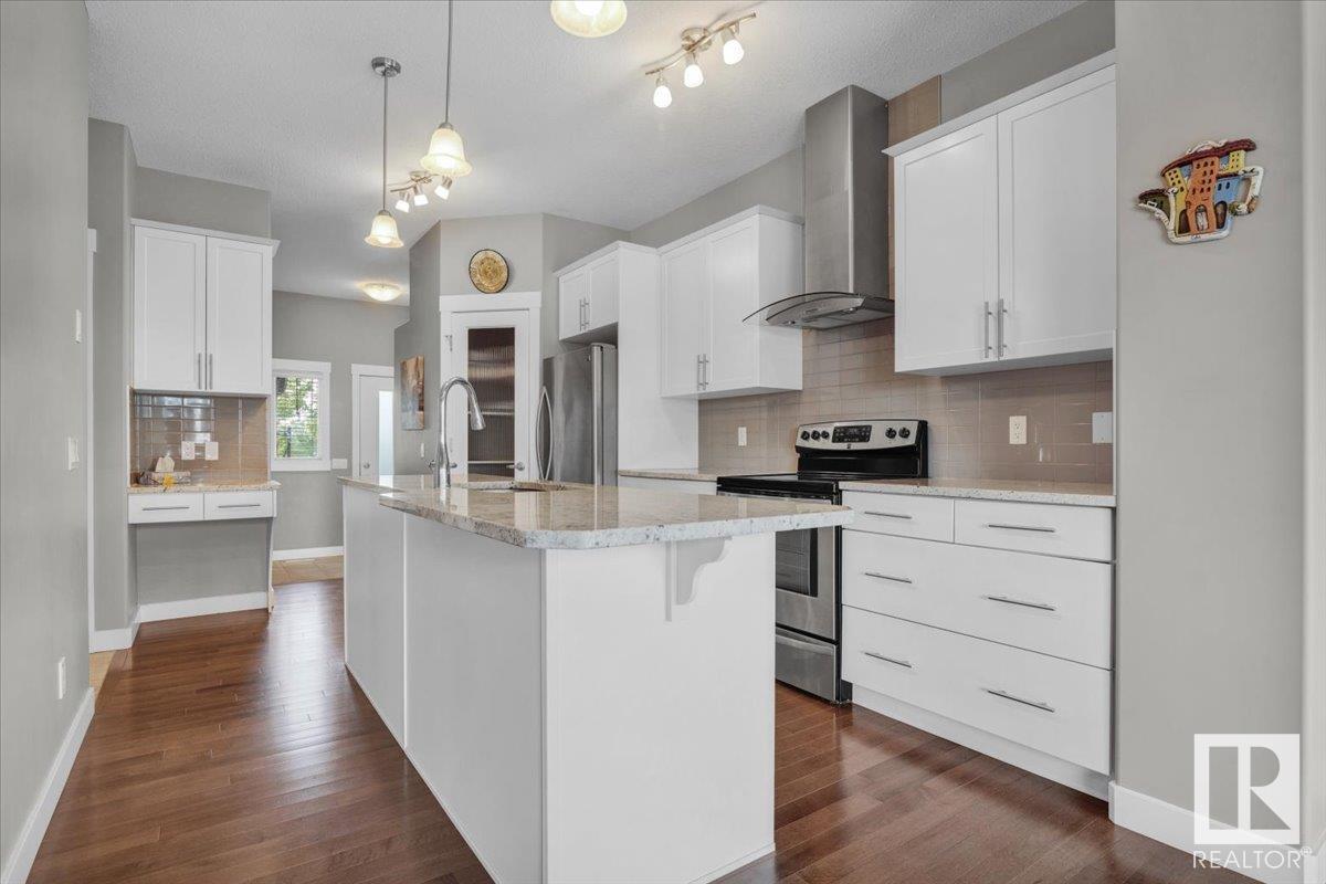 Photo 3 of 7214 174 Av Nw, Edmonton AB