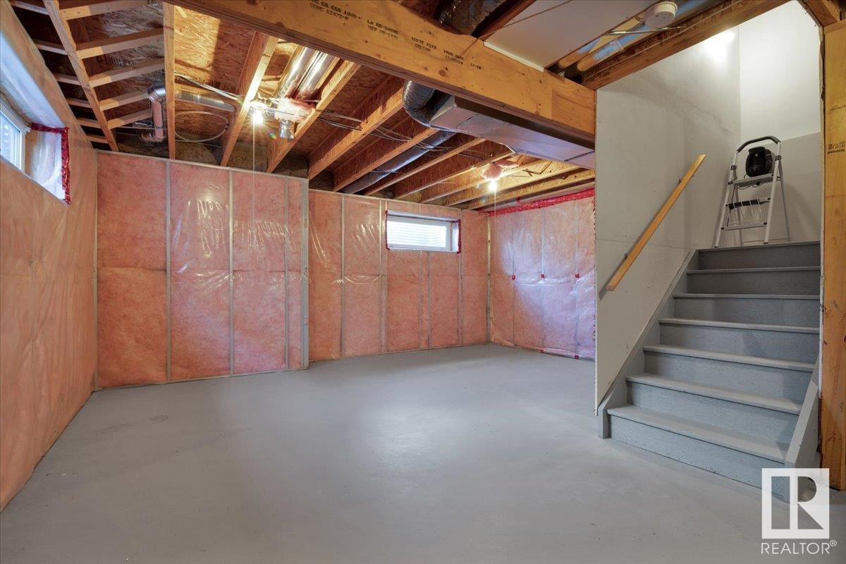 Photo 35 of 7214 174 Av Nw, Edmonton AB