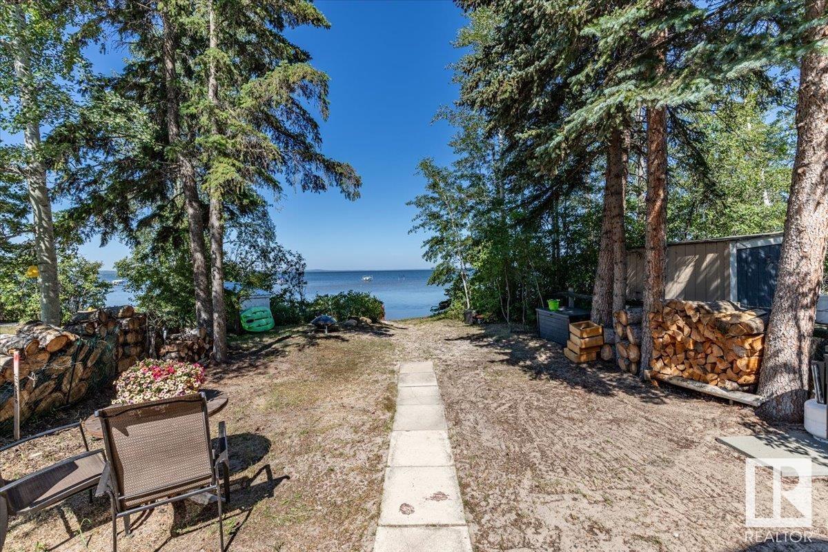 Photo 22 of 101 1st Ave Mameo Beach, Rural Wetaskiwin County AB