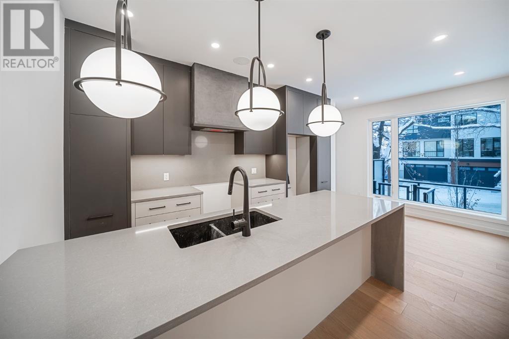 Single Family House for Sale in   Avenue NW Capitol Hill Calgary 