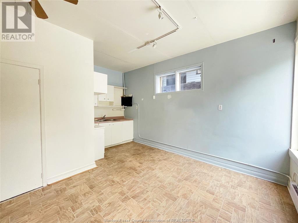 Photo 10 of 1050 Drouillard St, Windsor ON