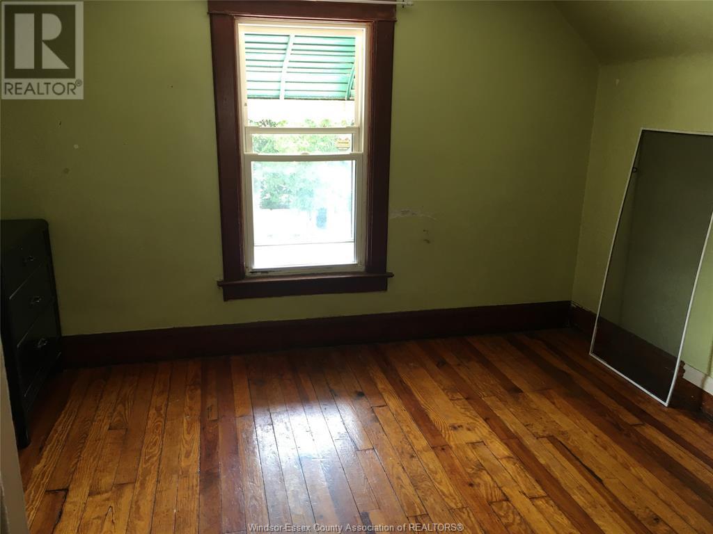 Photo 13 of 1050 Drouillard St, Windsor ON