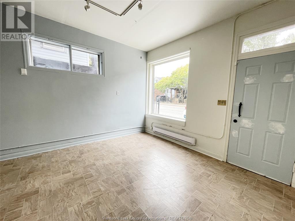 Photo 5 of 1050 Drouillard St, Windsor ON