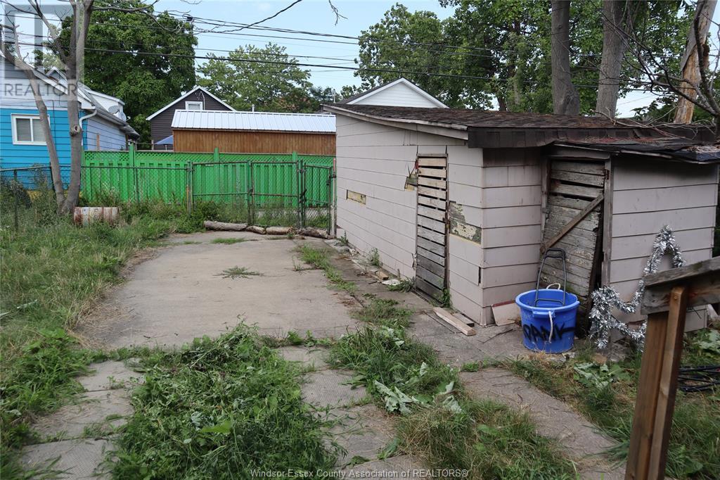 Photo 19 of 1050 Drouillard St, Windsor ON