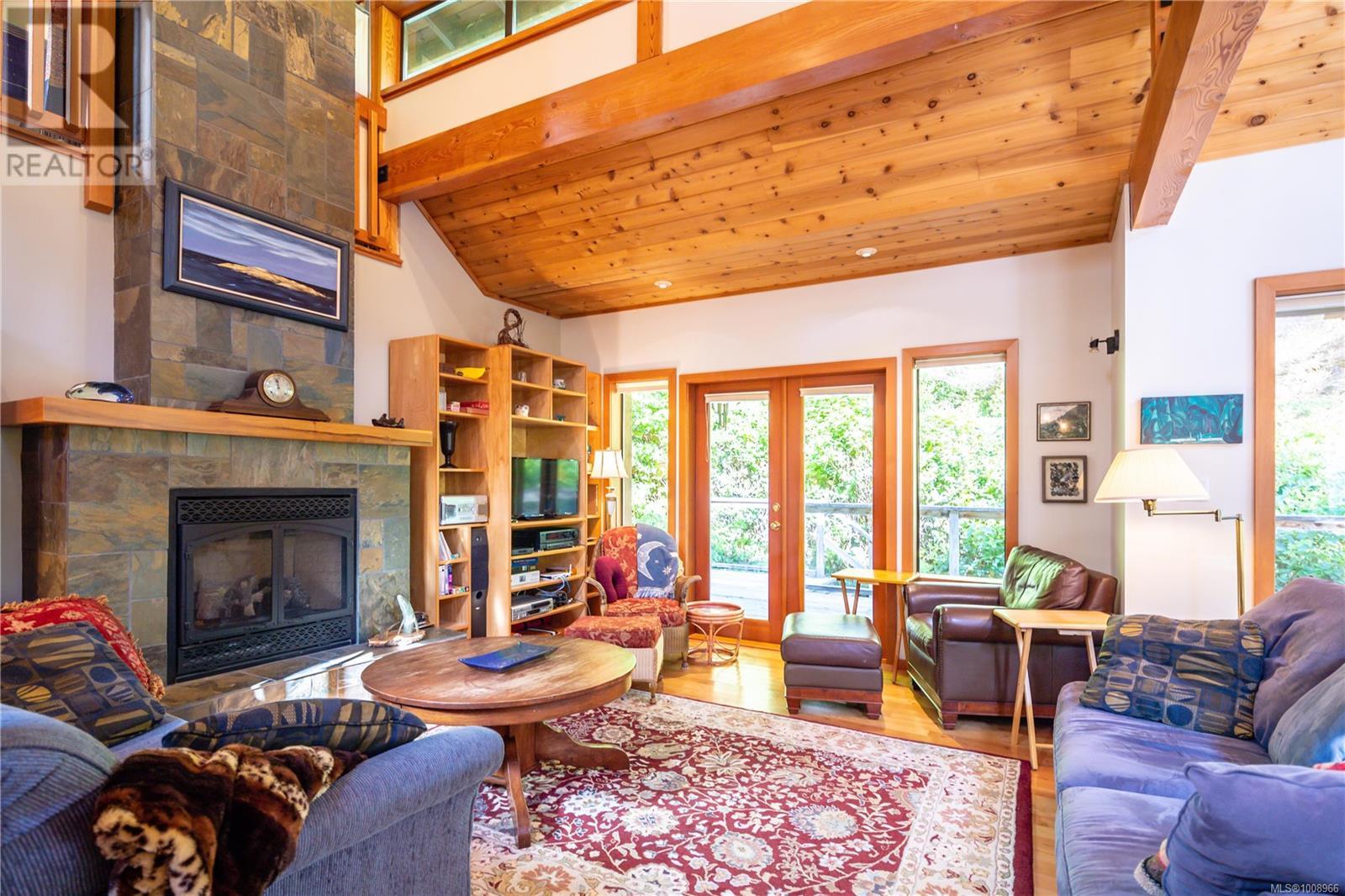 1180 Lynn Rd, Tofino