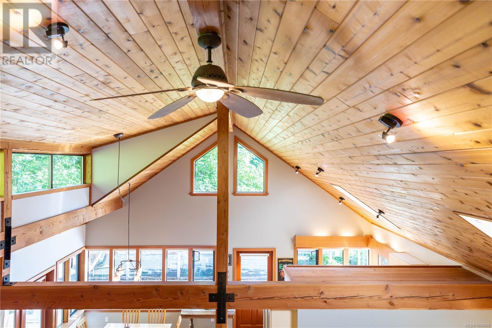 1180 Lynn Rd, Tofino