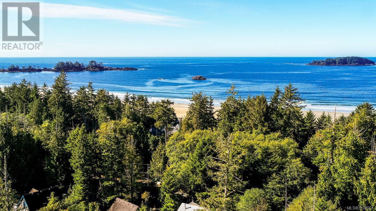 1208 Lynn Rd, Tofino