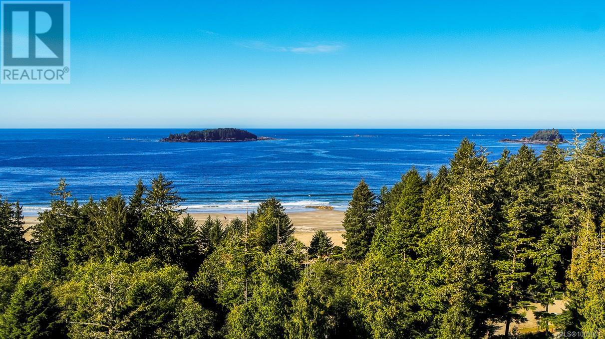 1208 Lynn Rd, Tofino