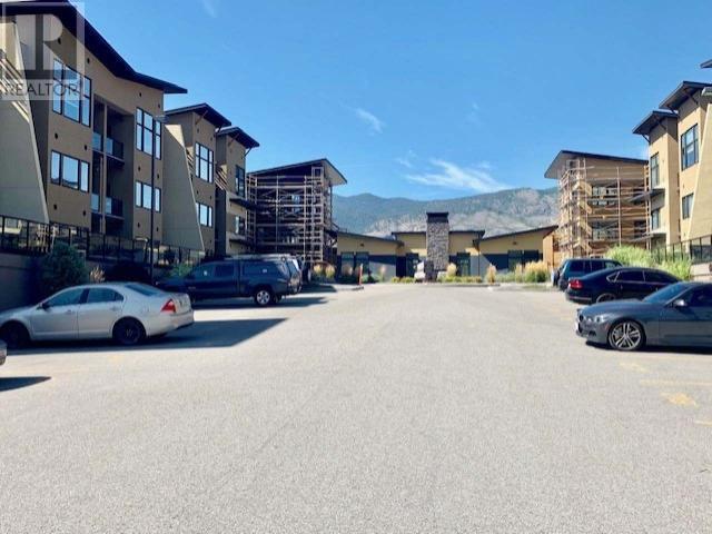 201 3313 WILSON Street, Penticton