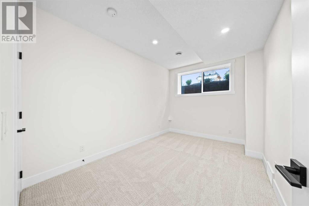 Single Family House for Sale in   Avenue NW Capitol Hill Calgary 