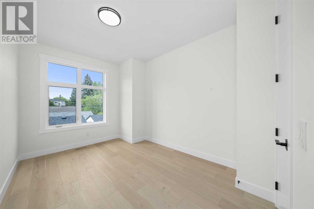 Single Family House for Sale in   Avenue NW Capitol Hill Calgary 