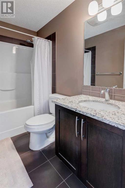 Single Family House for Sale in  Covecreek Circle NE Coventry Hills Calgary 