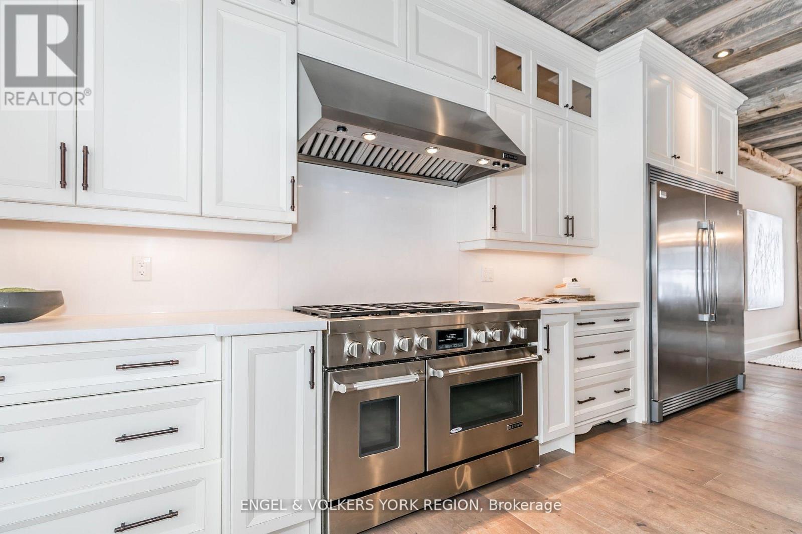 Photo 14 of 16 Heron Boulevard, Springwater ON