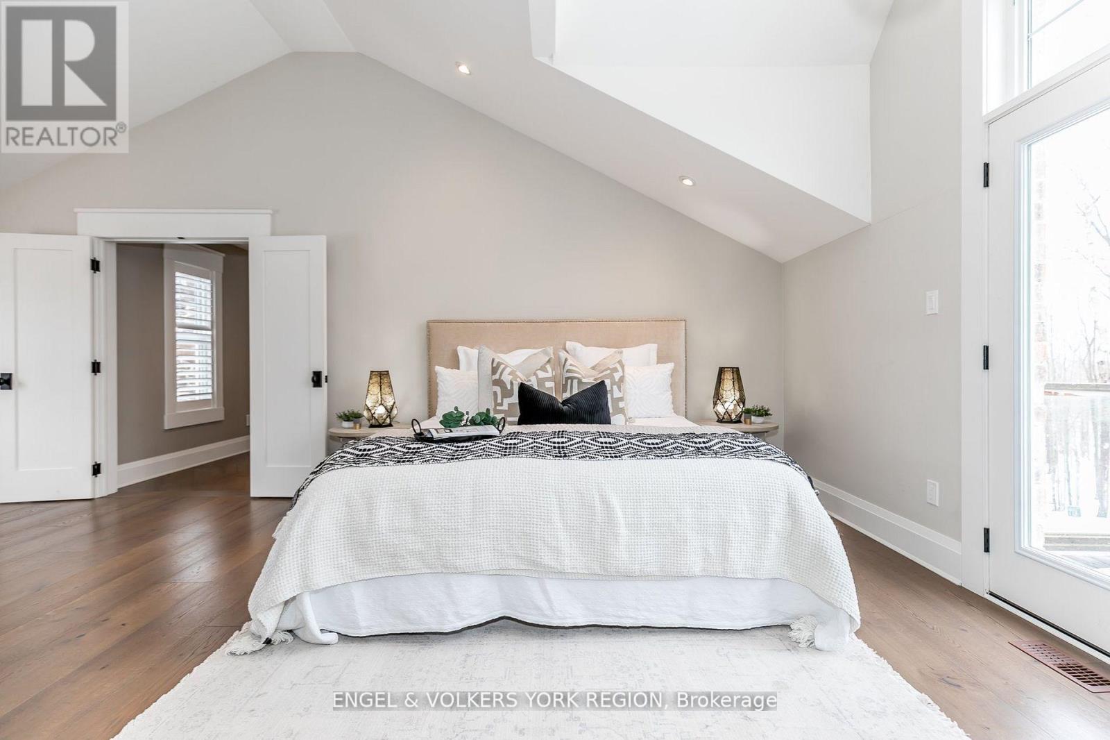 Photo 30 of 16 Heron Boulevard, Springwater ON