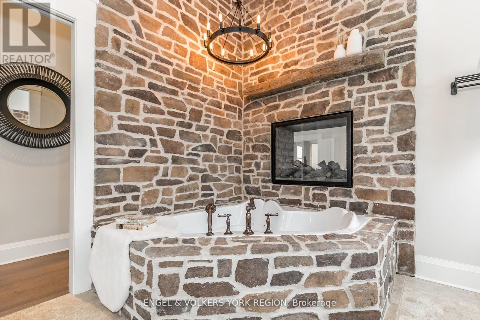Photo 32 of 16 Heron Boulevard, Springwater ON