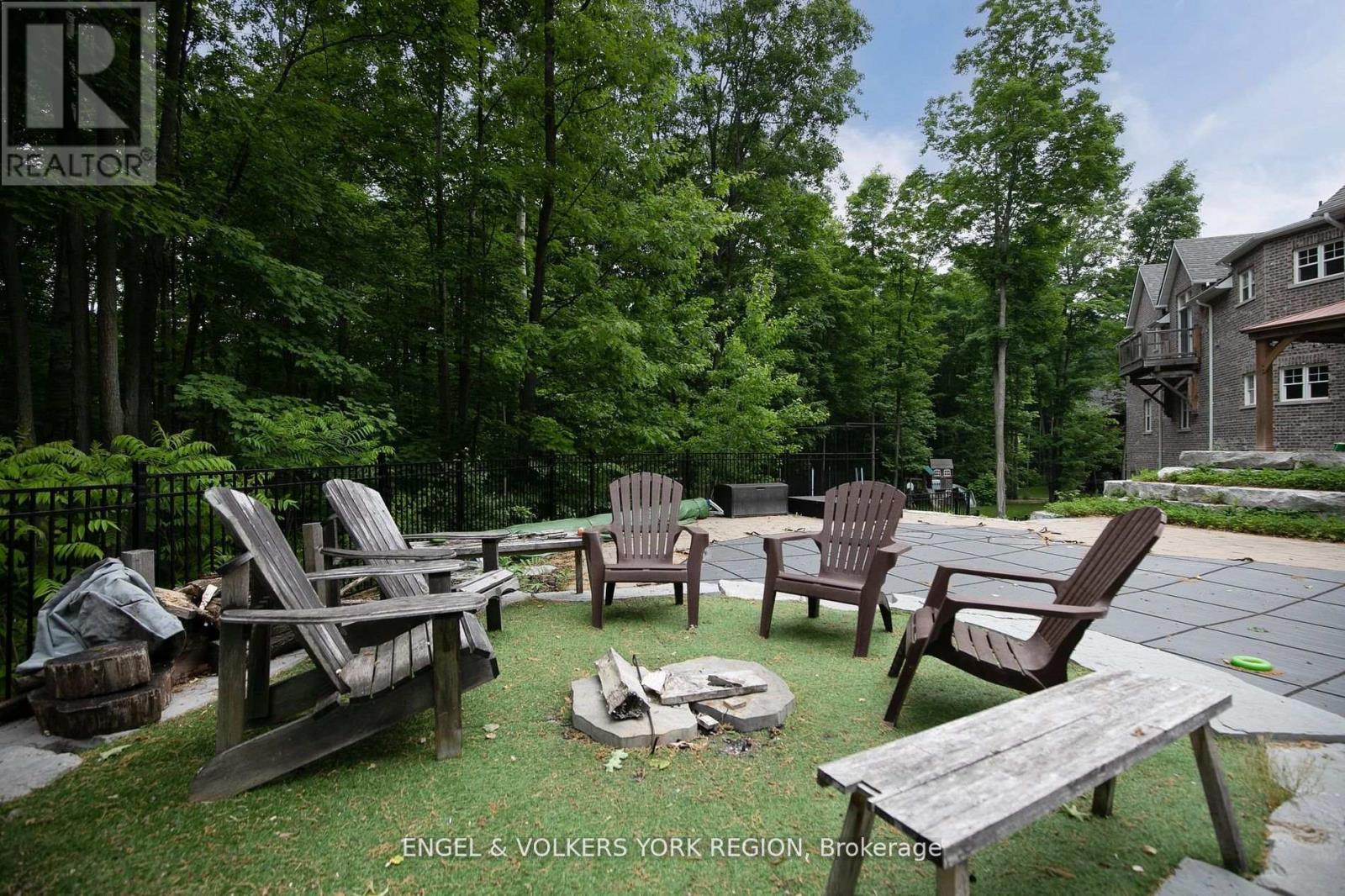 Photo 47 of 16 Heron Boulevard, Springwater ON