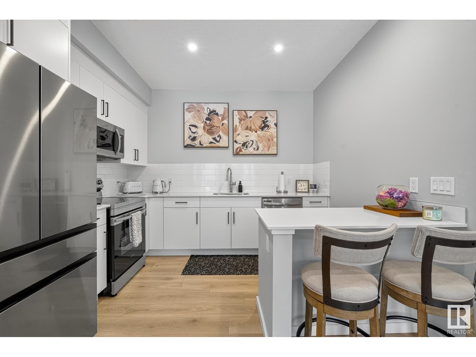 Photo 11 of 56 1304 Rutherford Rd Sw, Edmonton AB