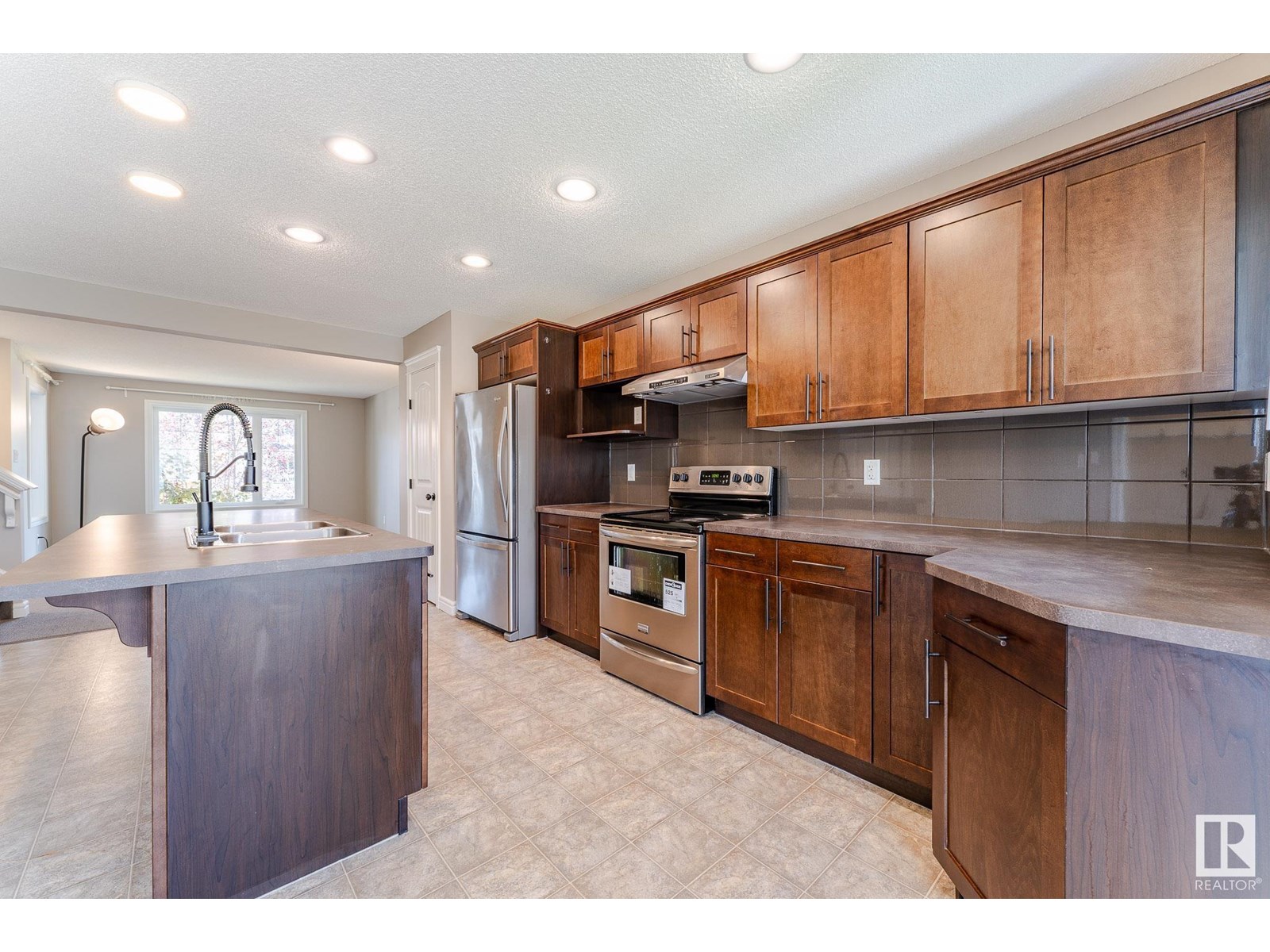 Photo 24 of 2448 Glenridding Bv Sw, Edmonton AB