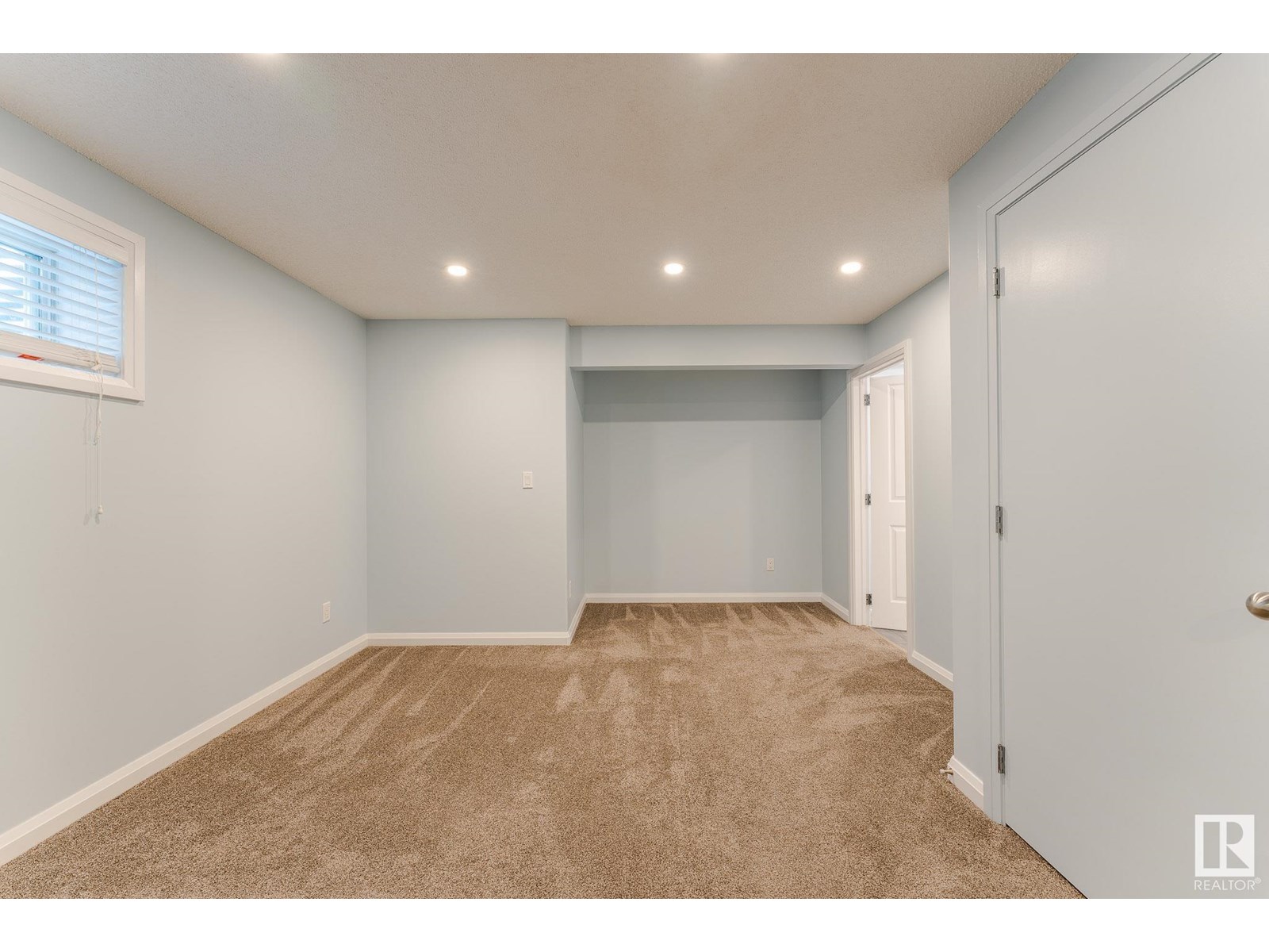 Photo 17 of 2448 Glenridding Bv Sw, Edmonton AB