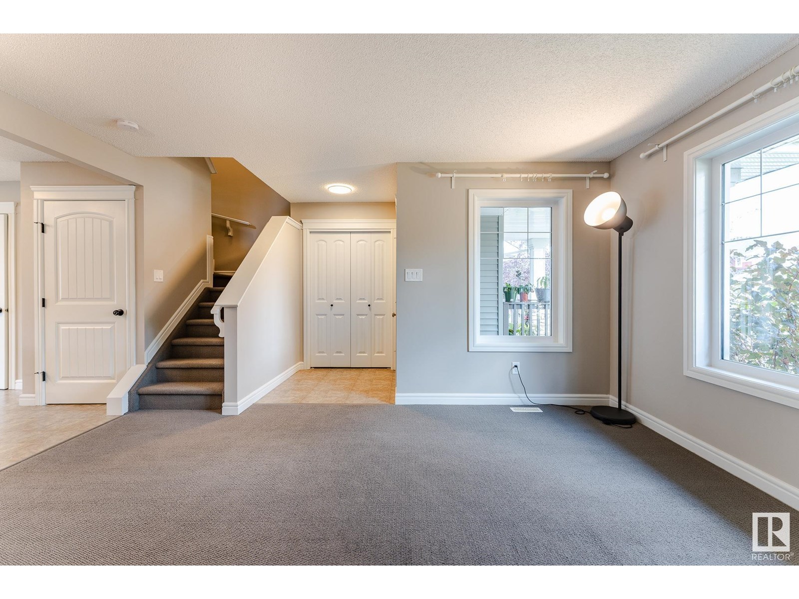 Photo 5 of 2448 Glenridding Bv Sw, Edmonton AB
