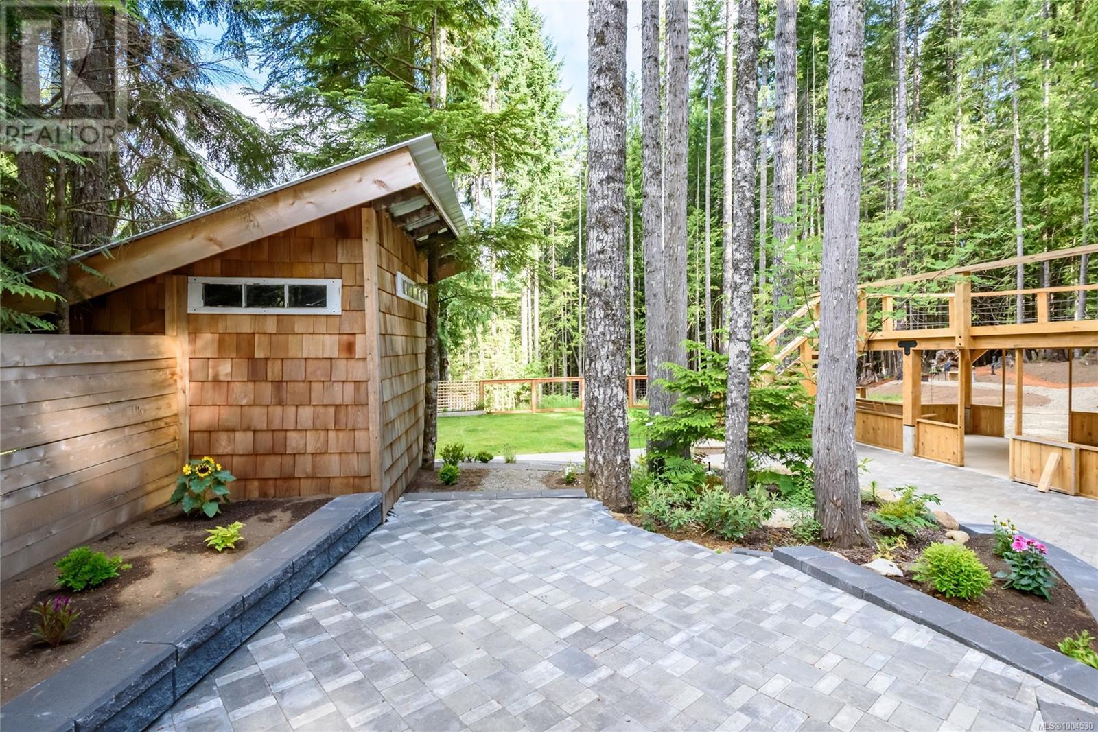 8051 Forbidden Plateau Rd, Courtenay
