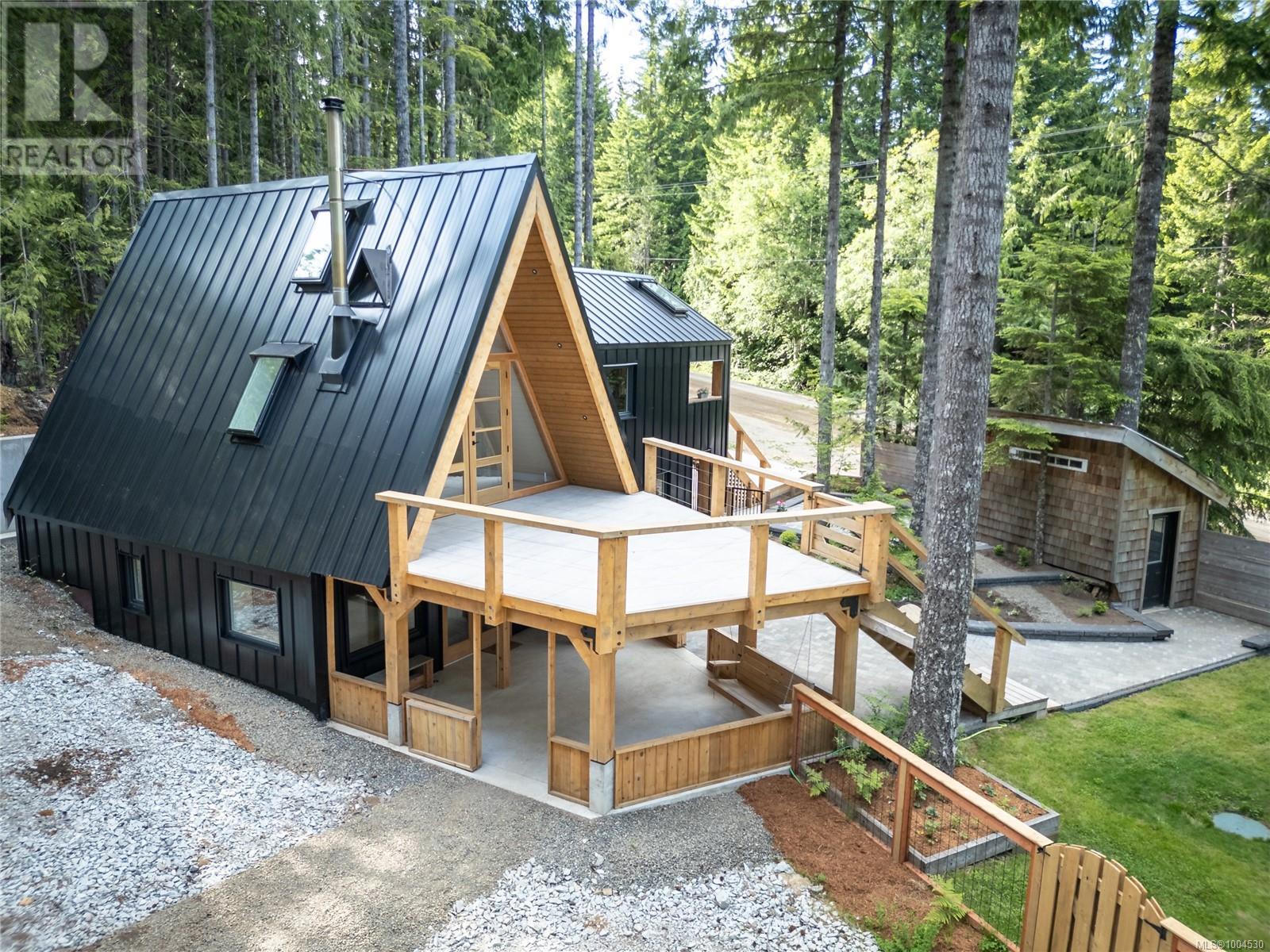 8051 Forbidden Plateau Rd, Courtenay