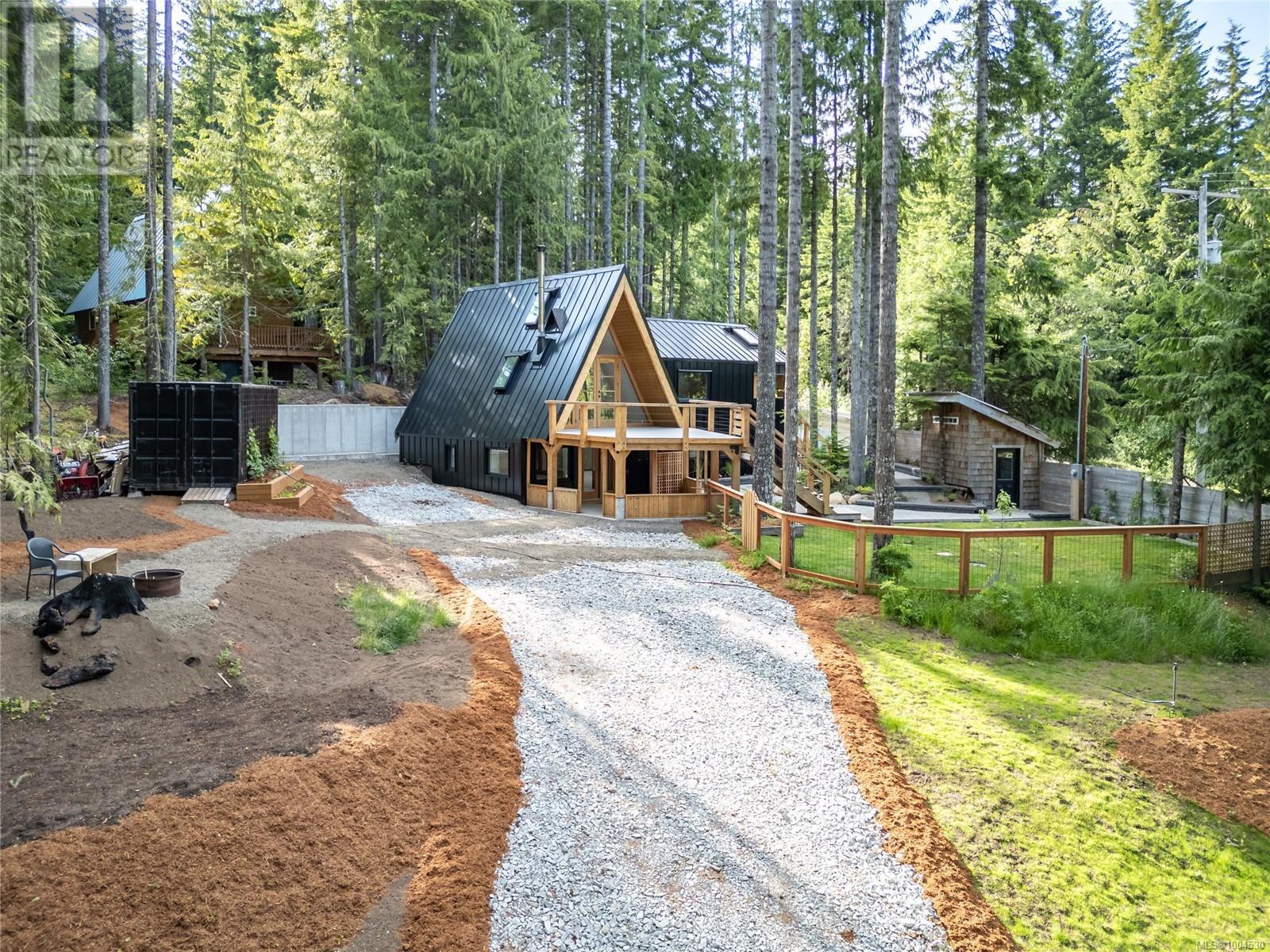 8051 Forbidden Plateau Rd, Courtenay