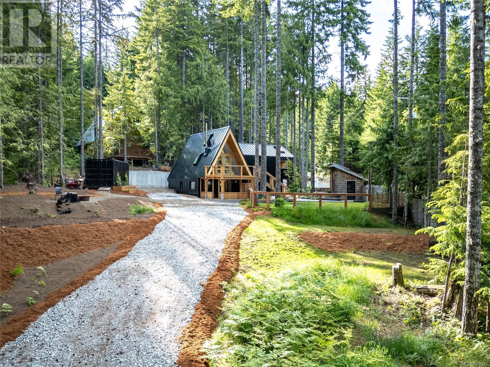 8051 Forbidden Plateau Rd, Courtenay