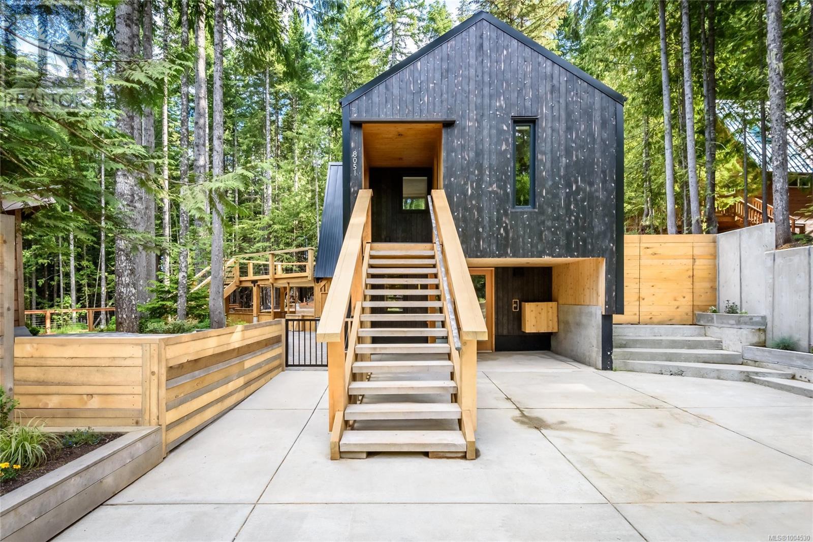 8051 Forbidden Plateau Rd, Courtenay