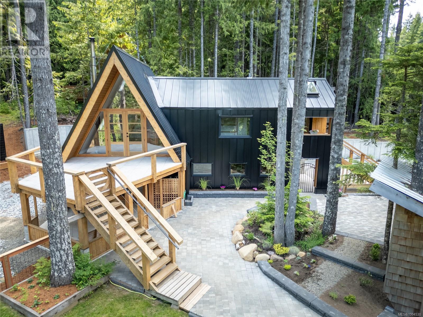 8051 Forbidden Plateau Rd, Courtenay