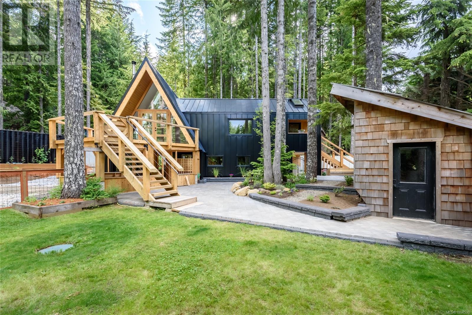 8051 Forbidden Plateau Rd, Courtenay