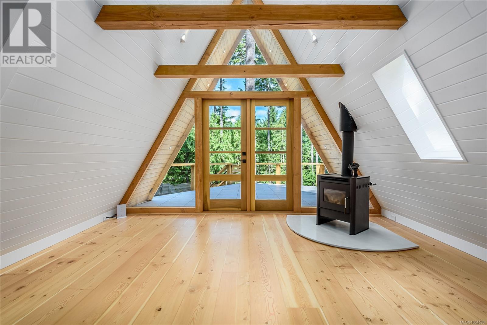 8051 Forbidden Plateau Rd, Courtenay