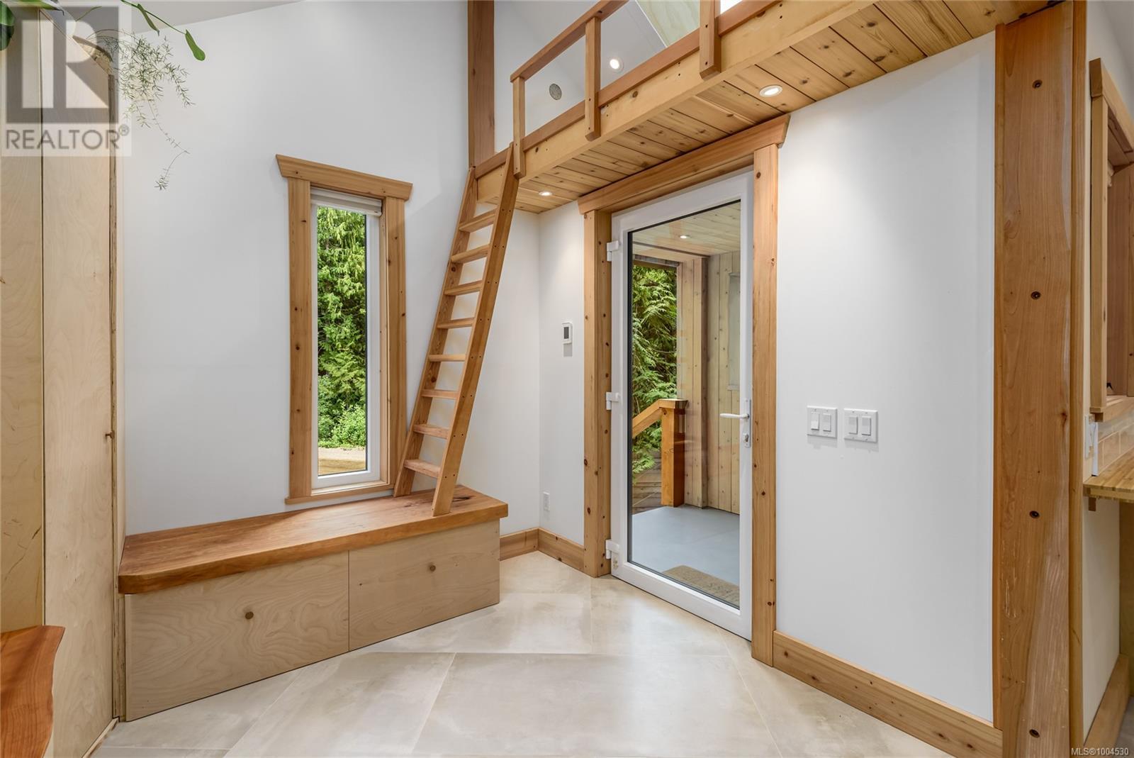8051 Forbidden Plateau Rd, Courtenay