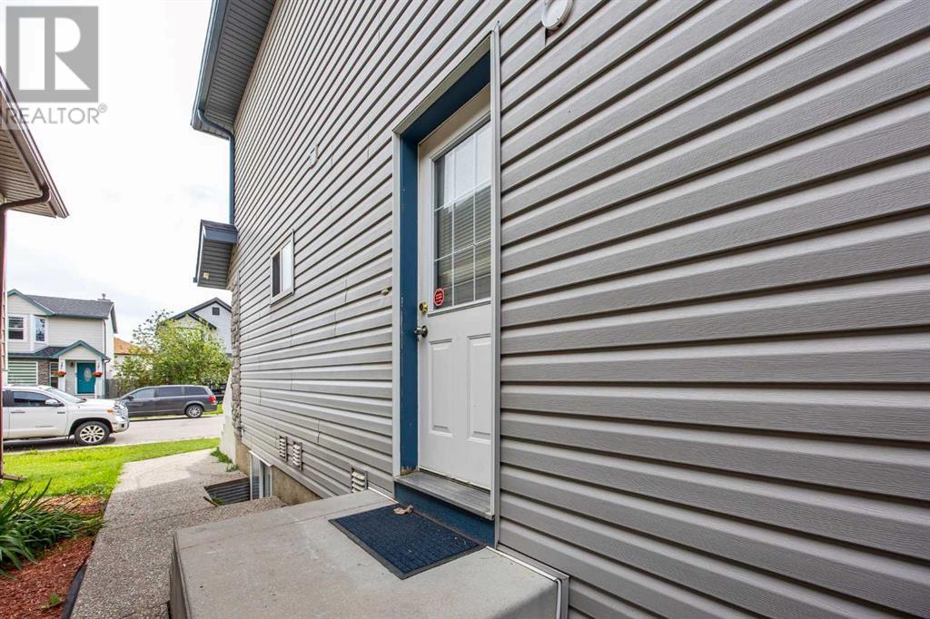 Single Family House for Sale in  Tarington Place NE Taradale Calgary 
