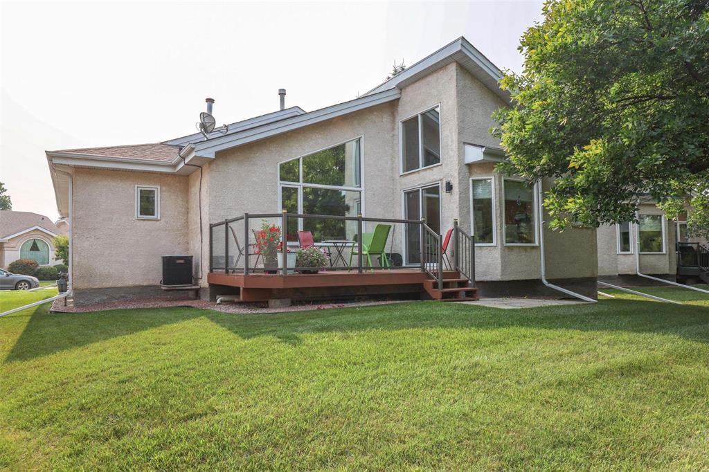 Photo 32 of 10 134 Southbridge Drive, Winnipeg MB