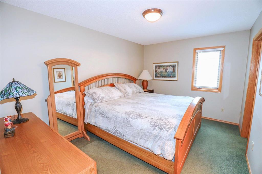 Photo 24 of 10 134 Southbridge Drive, Winnipeg MB