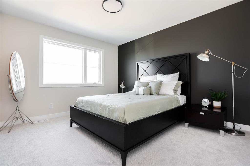Photo 8 of 19 Skylark Lane, Winnipeg MB
