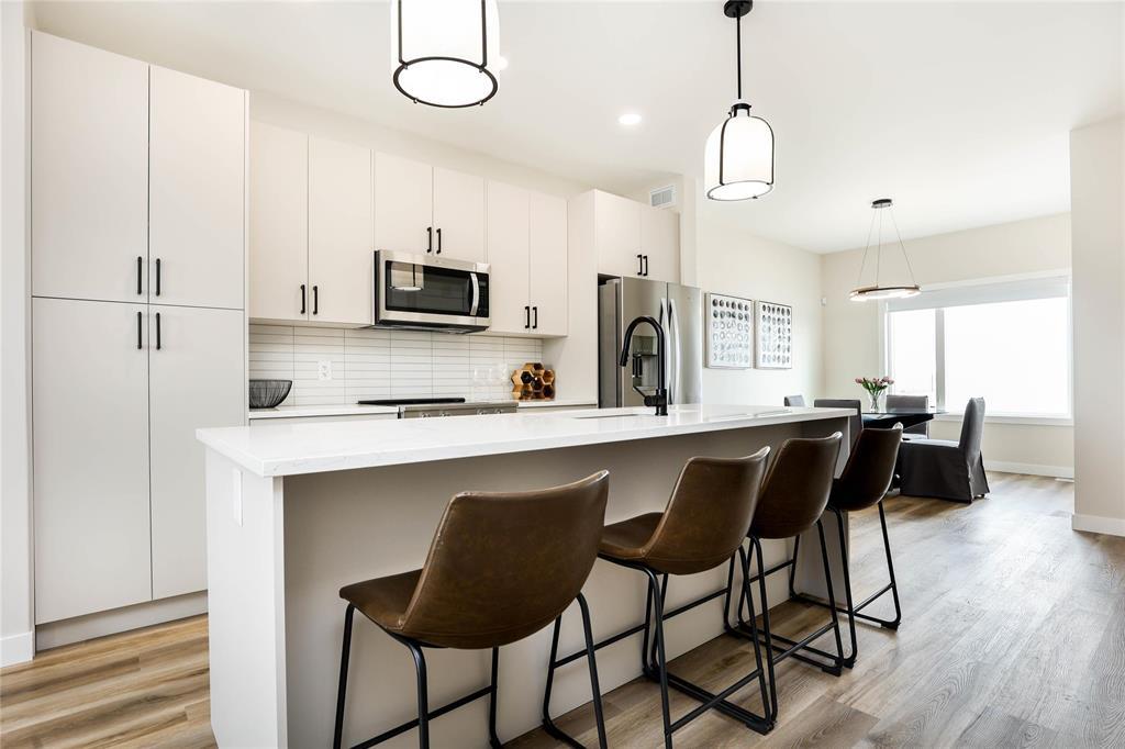 Photo 17 of 19 Skylark Lane, Winnipeg MB