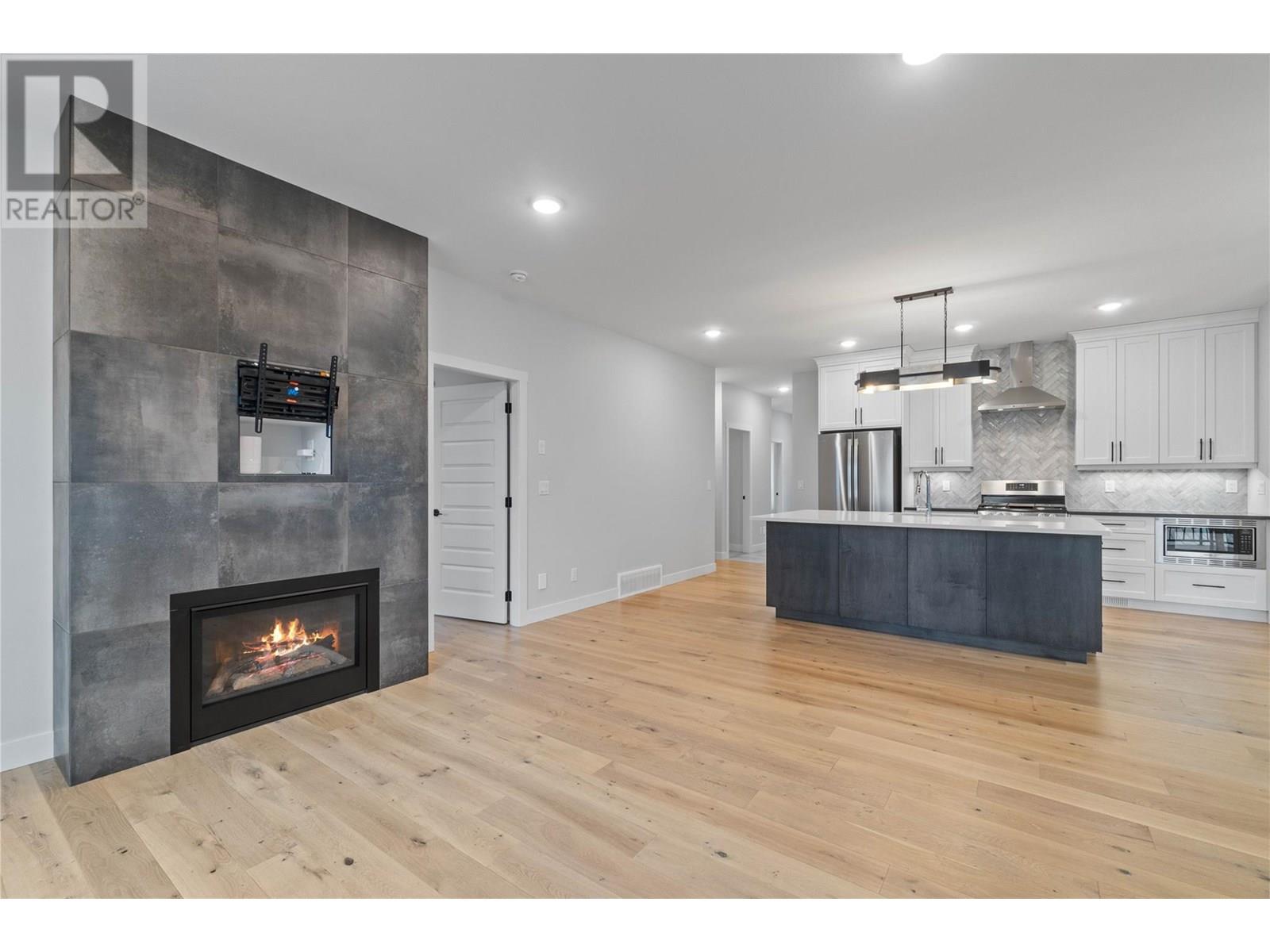 Photo 14 of 1840 10 Street Sw Unit 7, Salmon Arm BC