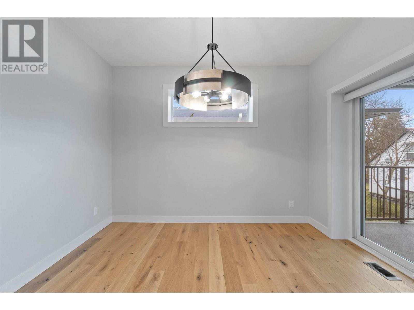 Photo 17 of 1840 10 Street Sw Unit 7, Salmon Arm BC