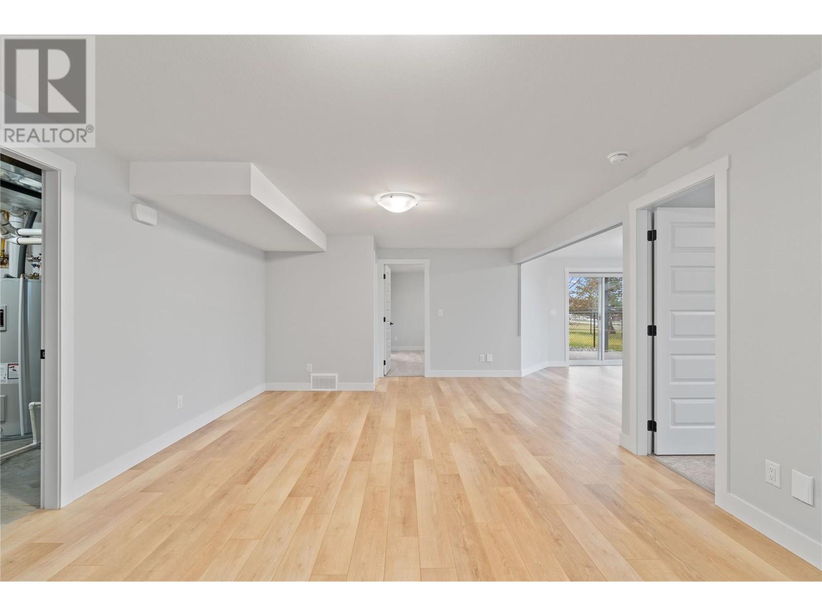 Photo 53 of 1840 10 Street Sw Unit 7, Salmon Arm BC
