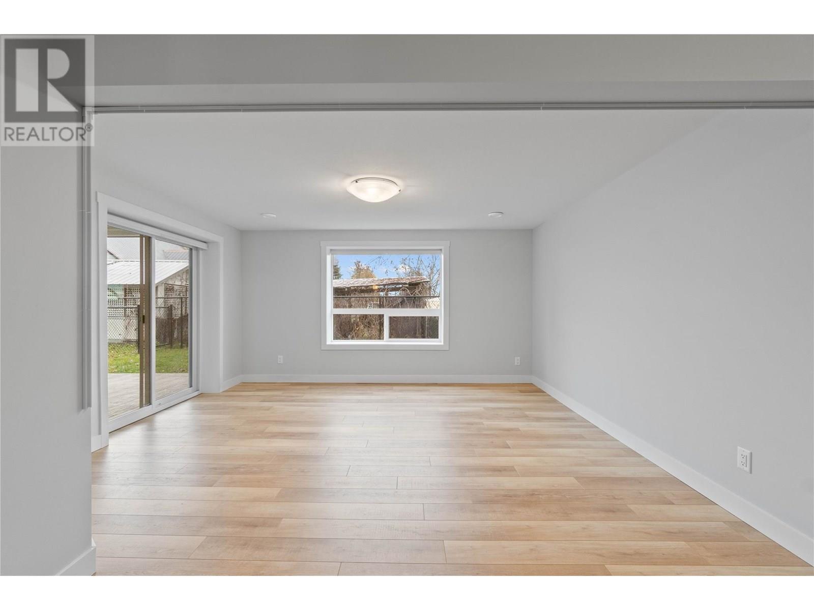 Photo 55 of 1840 10 Street Sw Unit 7, Salmon Arm BC
