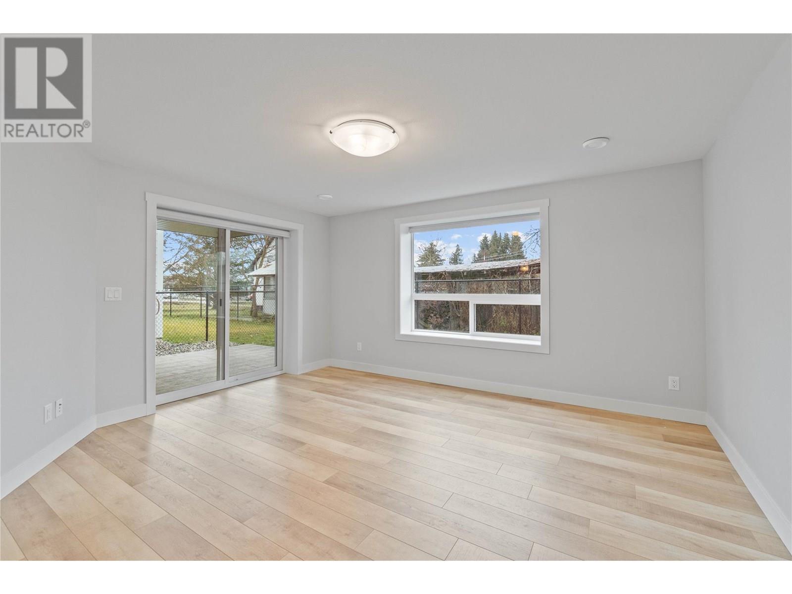 Photo 57 of 1840 10 Street Sw Unit 7, Salmon Arm BC