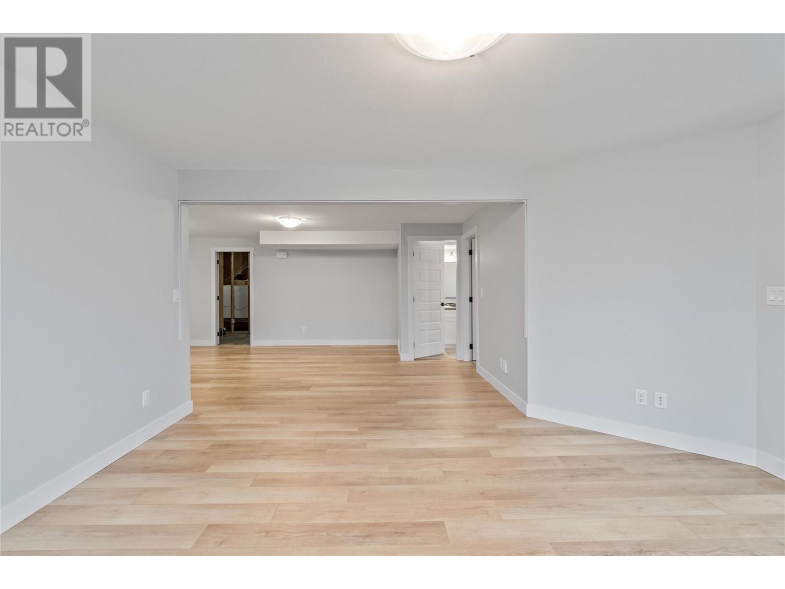 Photo 60 of 1840 10 Street Sw Unit 7, Salmon Arm BC