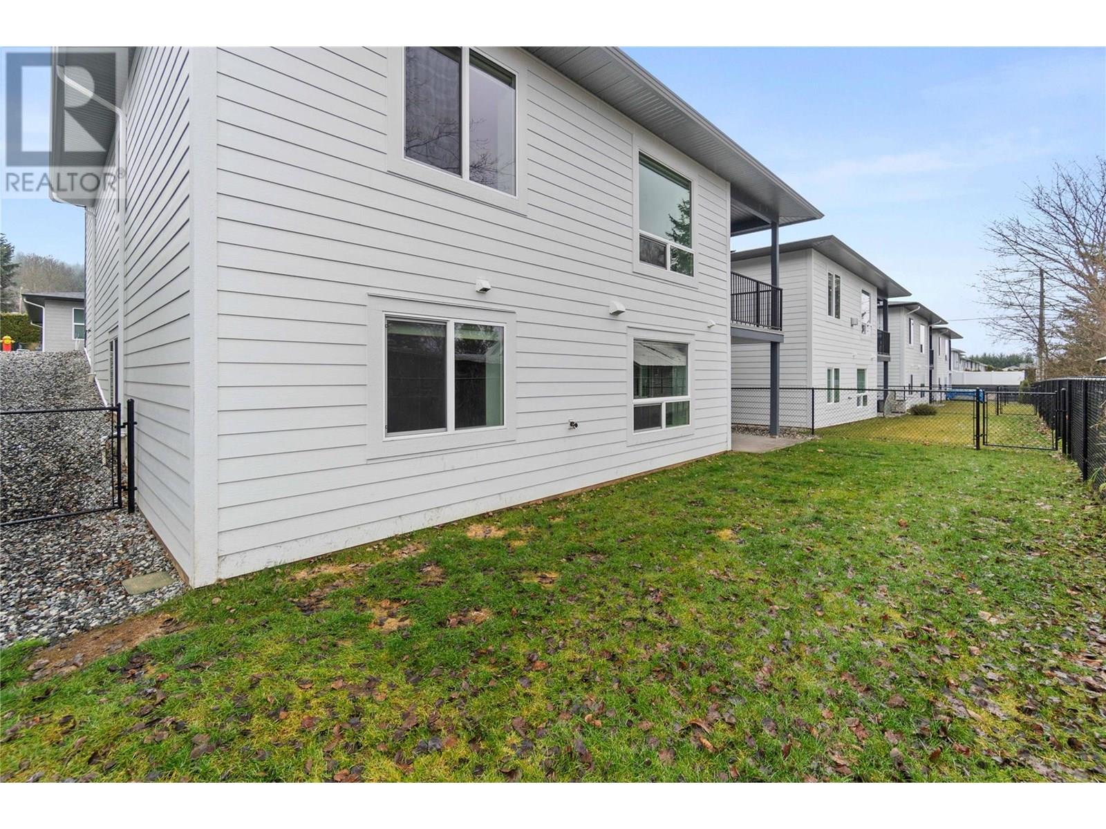 Photo 75 of 1840 10 Street Sw Unit 7, Salmon Arm BC