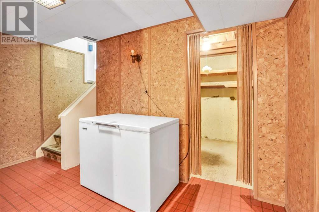 Single Family House Bungalow for Sale in  Mayland Drive NE Mayland Heights Calgary 