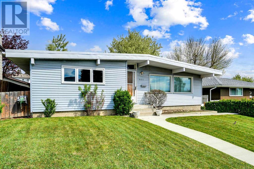 Single Family House Bungalow for Sale in  Mayland Drive NE Mayland Heights Calgary 