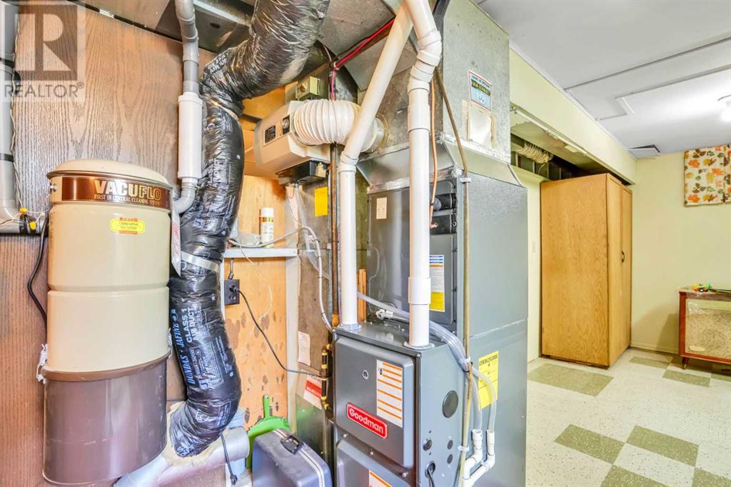 Single Family House Bungalow for Sale in  Mayland Drive NE Mayland Heights Calgary 