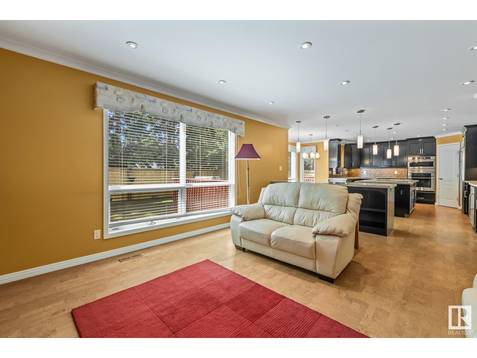 Photo 7 of 322 Burton Rd Nw, Edmonton AB