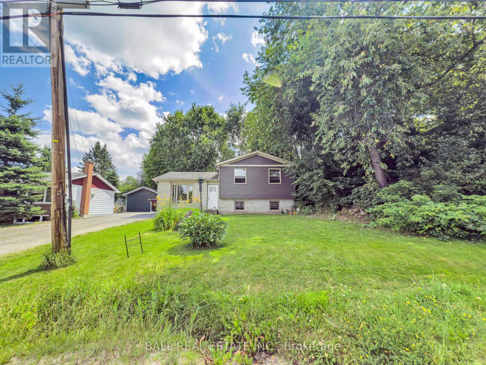 Photo 27 of 230 Yonge Street, Burks Falls ON
